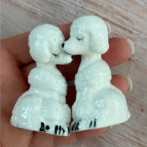 VTG Japan SALT & PEPPER SHAKERS White Bone China Poodle Dogs Mid Century Modern - Picture 4 of 7